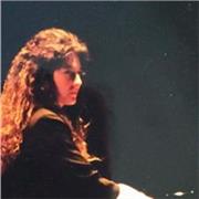 Docente di pianoforte in conservatorio impartisce lezioni di musica dall' inizio all' ingresso in conservatorio